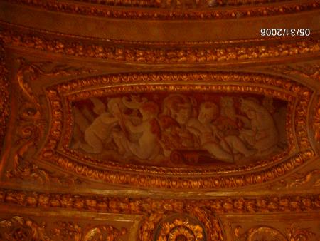 Les anges aux plafond d'or